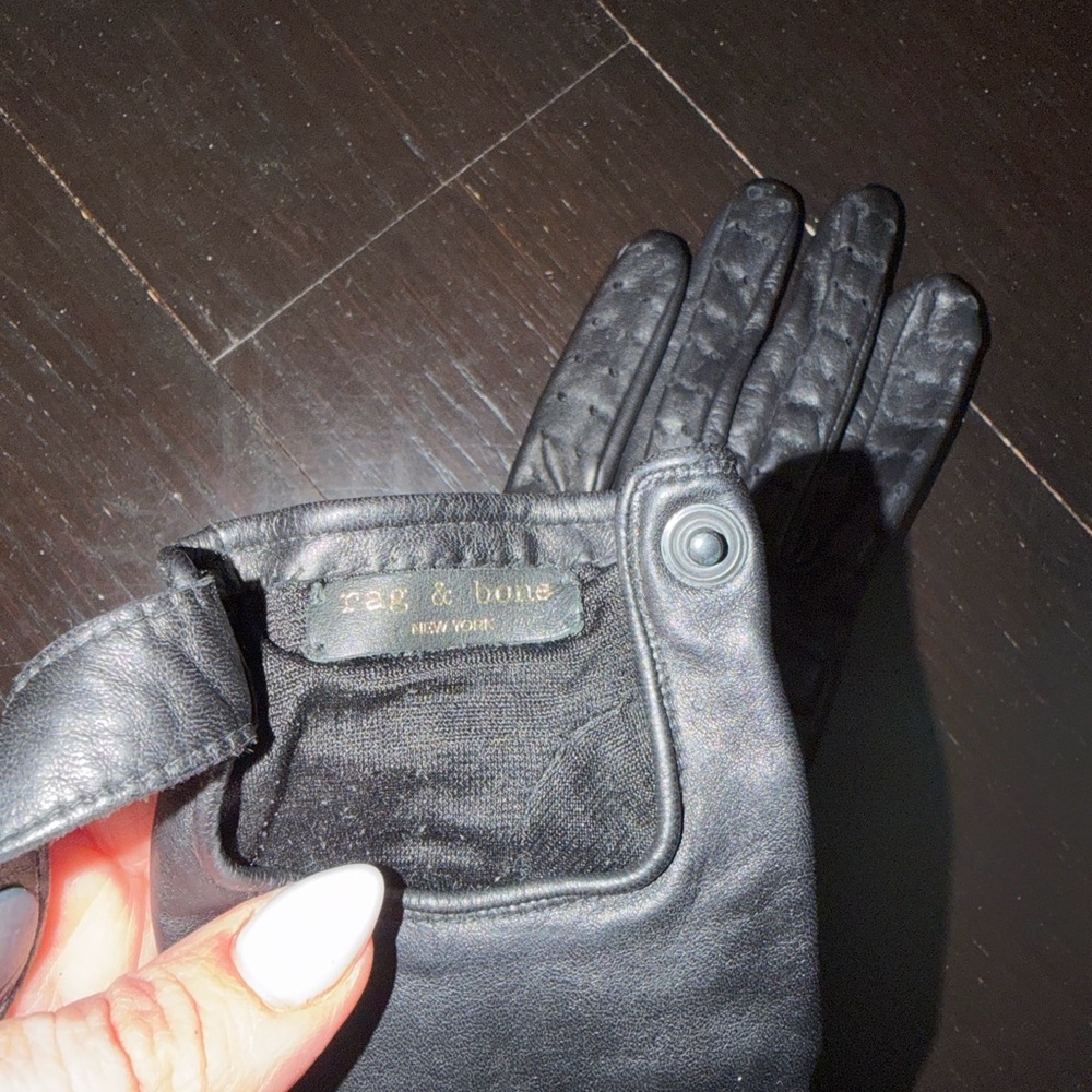 Rag & Bone Black Leather Gloves - Picture 2 of 4